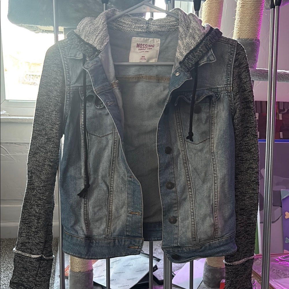 Mossimo Supply Co. Blue Denim Jacket with Black and Gray Sleeves